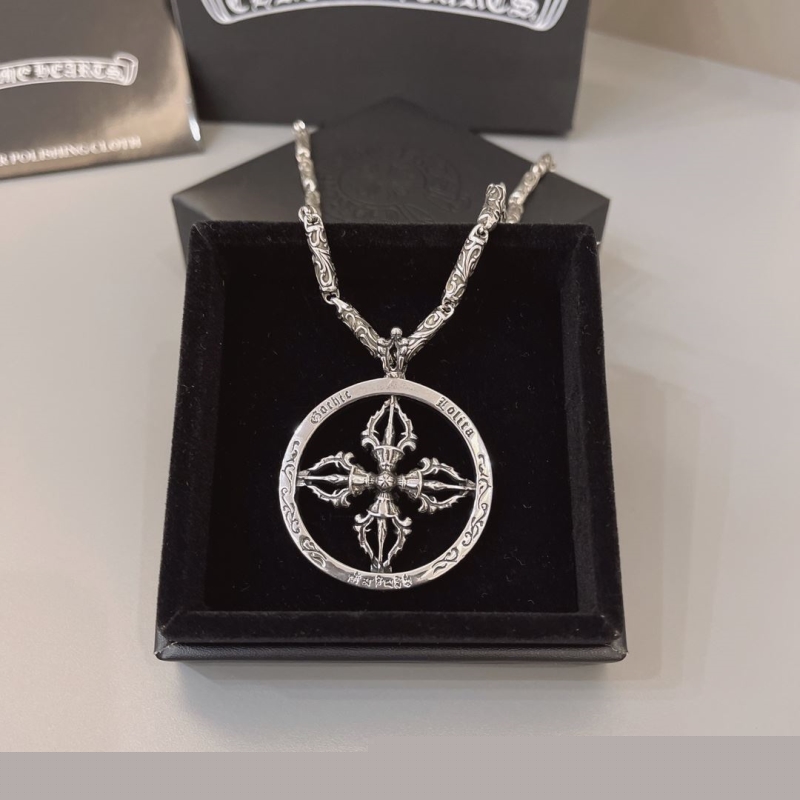 Ch**me He**ts necklaces